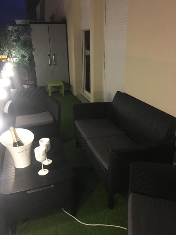 Victoria-T2-41M2-Balcon, Wifi, Linge, Produits, Menage Inclus Apartment Reims Exterior photo