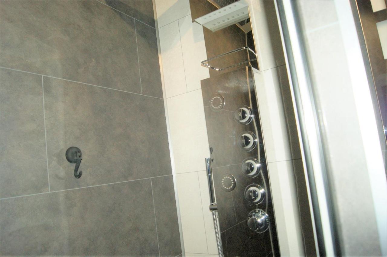 Victoria-T2-41M2-Balcon, Wifi, Linge, Produits, Menage Inclus Apartment Reims Exterior photo